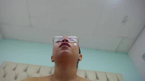 Snapshot of cumontitsxxx chatting on 04/17/26, 11:24 Cumontitsxxx online show from 04/17/26, 11:24
