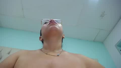 Snapshot of cumontitsxxx chatting on 04/28/26, 12:43 Cumontitsxxx online show from 04/28/26, 12:43