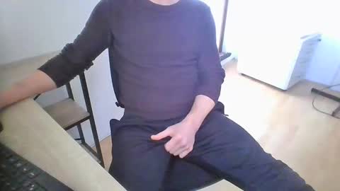 Snapshot of cumrocco009 chatting on 01/02/25, 10:05 cumrocco online show from 01/02/25, 10:05