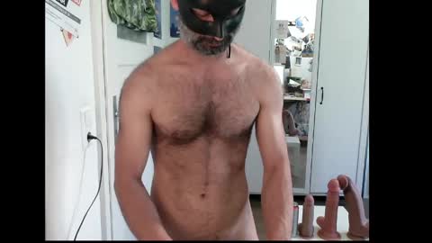 Snapshot of cumshow_x chatting on 04/18/26, 09:35 Cumshow online show from 04/18/26, 09:35