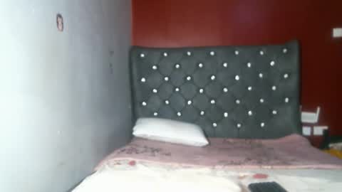 Shiiro online show from 09/21/25, 01:29