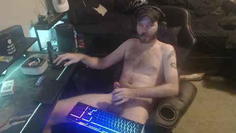 Snapshot of cumslinger2003 chatting on 12/12/24, 07:30 cumslinger2003 online show from 12/12/24, 07:30