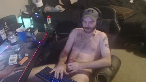 Snapshot of cumslinger2003 chatting on 01/30/25, 01:42 cumslinger2003 online show from 01/30/25, 01:42