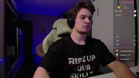 Snapshot of cumzan_ chatting on 03/12/25, 09:13 Tarzan online show from 03/12/25, 09:13