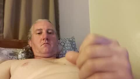 Snapshot of cune32 chatting on 03/31/26, 03:41 cune32 online show from 03/31/26, 03:41