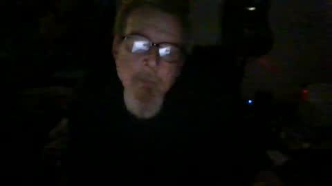 Snapshot of cunnibob chatting on 02/18/25, 11:22 cunnibob online show from 02/18/25, 11:22