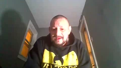 Snapshot of cuntreeboy68 chatting on 12/26/24, 04:53 Bash online show from 12/26/24, 04:53