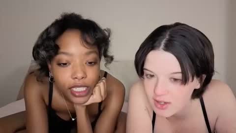 Anna online show from 11/30/25, 01:09