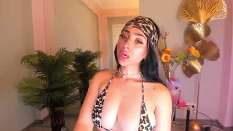Snapshot of cupcake_izzy chatting on 07/02/26, 03:23 cupcake_izzy online show from 07/02/26, 03:23