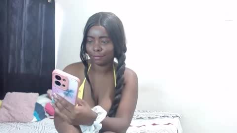Snapshot of cuplex_hotlatina94 chatting on 04/25/26, 12:19 dominic and julieta... independent models online show from 04/25/26, 12:19