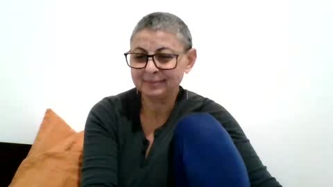 Snapshot of cuplu4346529860 chatting on 01/17/25, 03:53 couple online show from 01/17/25, 03:53