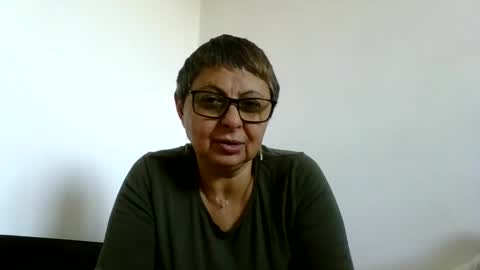 Snapshot of cuplu4346529860 chatting on 10/20/25, 11:54 couple online show from 10/20/25, 11:54