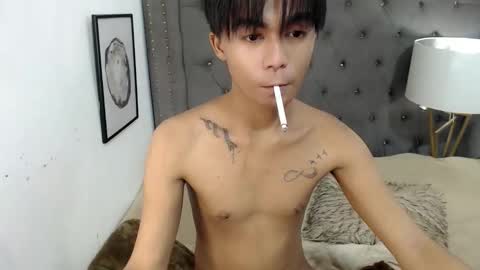 Xyrien online show from 10/26/25, 05:08