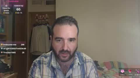 curiosillo1983 online show from 10/12/25, 05:34