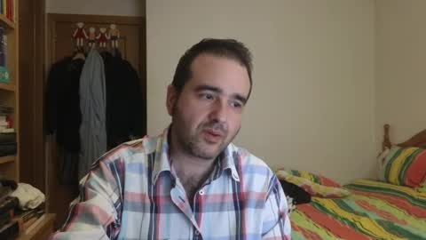 curiosillo1983 online show from 05/06/26, 04:56