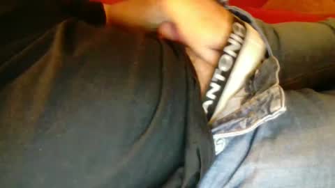 Snapshot of curiosthings chatting on 02/16/25, 07:05 curiosthings online show from 02/16/25, 07:05