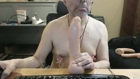 Curiousbisex22 online show from 08/07/26, 08:00