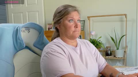 Snapshot of curiouscouple3143 chatting on 02/09/26, 06:45 curious couple online show from 02/09/26, 06:45