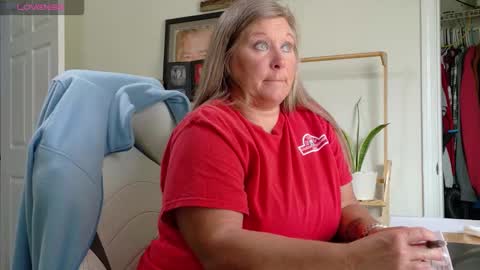 Snapshot of curiouscouple3143 chatting on 03/09/26, 05:17 curious couple online show from 03/09/26, 05:17