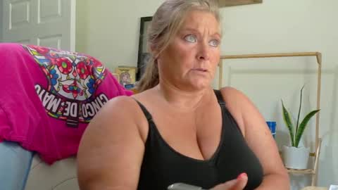 curious couple online show from 06/03/26, 05:40