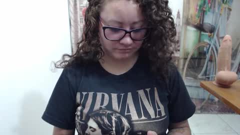 Vannesa online show from 11/22/25, 08:19