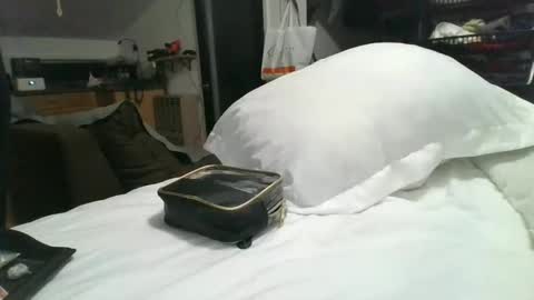 Snapshot of curtanbe chatting on 02/10/25, 07:58 newass online show from 02/10/25, 07:58