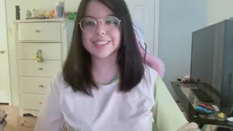 Snapshot of curviiemm30 chatting on 01/10/26, 07:48 Emmie online show from 01/10/26, 07:48