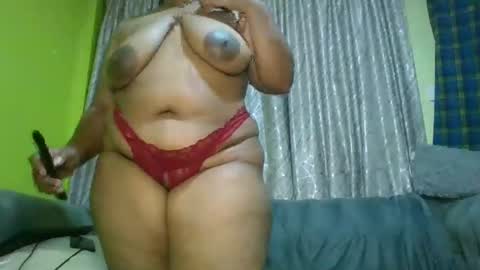 Essie online show from 01/31/25, 10:31