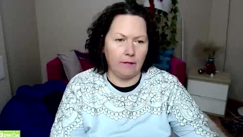 curvy_girlz online show from 12/14/25, 08:09