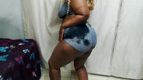 Snapshot of curvydarkfatass chatting on 07/13/26, 12:57 curvydarkfatass online show from 07/13/26, 12:57