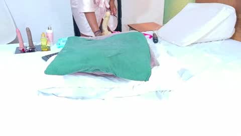 Danna online show from 09/13/25, 08:47