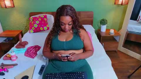 Danna online show from 05/16/26, 05:23
