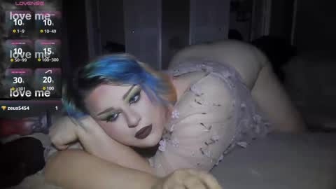 Snapshot of curvygothfemboy chatting on 01/09/25, 07:21 Curvygothfemboy online show from 01/09/25, 07:21
