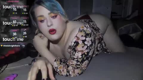 Snapshot of curvygothfemboy chatting on 02/06/25, 06:40 Curvygothfemboy online show from 02/06/25, 06:40