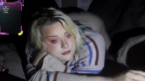 Snapshot of curvygothfemboy chatting on 05/06/26, 06:30 Curvygothfemboy online show from 05/06/26, 06:30