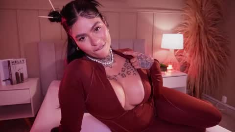 Samantha online show from 05/07/26, 06:13