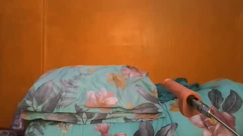 curvylyin online show from 01/06/26, 09:24