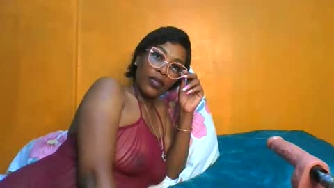 curvylyin online show from 03/16/26, 03:23