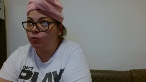 Snapshot of curvymomylore chatting on 03/12/26, 12:50 Lore online show from 03/12/26, 12:50