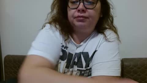 Snapshot of curvymomylore chatting on 03/12/26, 11:44 Lore online show from 03/12/26, 11:44