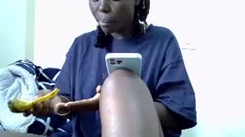 curvynubian online show from 06/18/26, 10:30