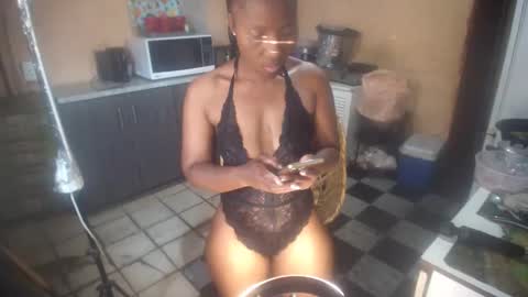 curvypear76x online show from 10/25/25, 11:07