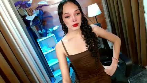 BBY CURLYHANNA online show from 06/24/26, 10:25