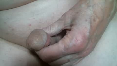 Snapshot of cutandwaxed2 chatting on 02/15/26, 01:31 BI SMOOTH MATURE SUB online show from 02/15/26, 01:31