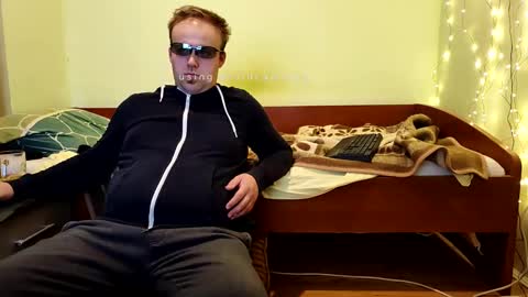 Snapshot of cute69696969 chatting on 09/28/25, 09:31 cute69696969 online show from 09/28/25, 09:31