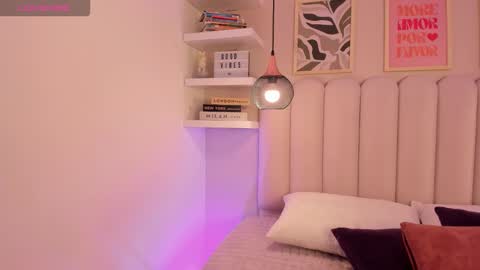 Amber  online show from 11/10/25, 09:14