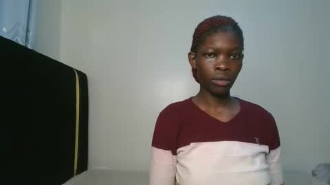 Snapshot of cute_angel11 chatting on 09/27/25, 11:26 angel online show from 09/27/25, 11:26