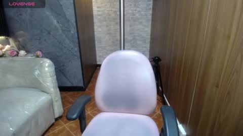 cute_angel_1 online show from 07/03/26, 03:13