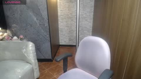 cute_angel_1 online show from 07/14/26, 03:00