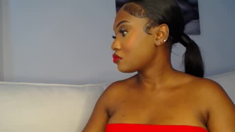 Liya online show from 02/04/25, 11:05